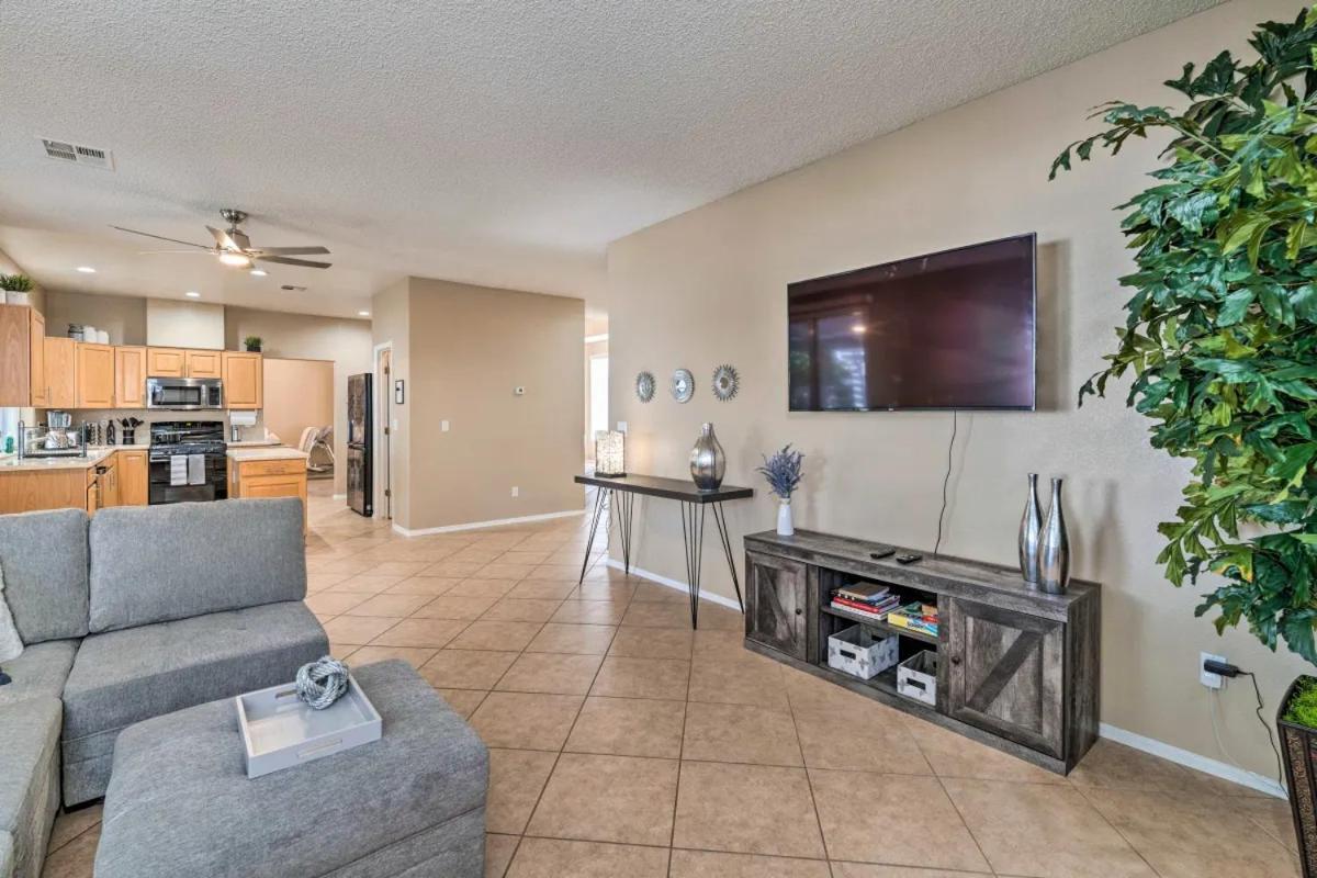 A Beautiful House With Hot Tub, Grill & Games! Villa Las Vegas Buitenkant foto